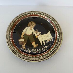 Vintage Kohler Biel Handarbeit Plate Boy & Goat Design Hanging